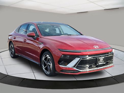 New 2025 Hyundai Sonata SEL image 4