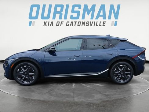 New 2025 Kia EV6 Light w/ Light LR Technology Package image 3