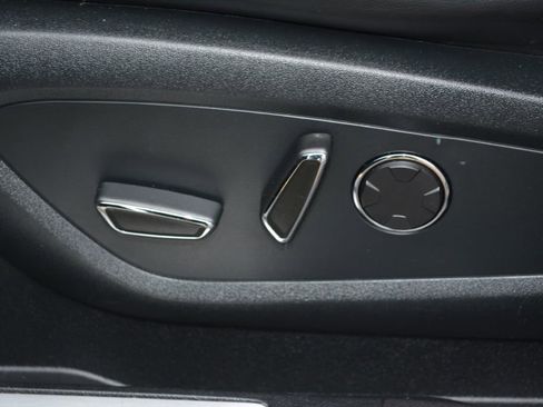 Used 2019 Lincoln MKC Select w/ Select Plus Package image 13