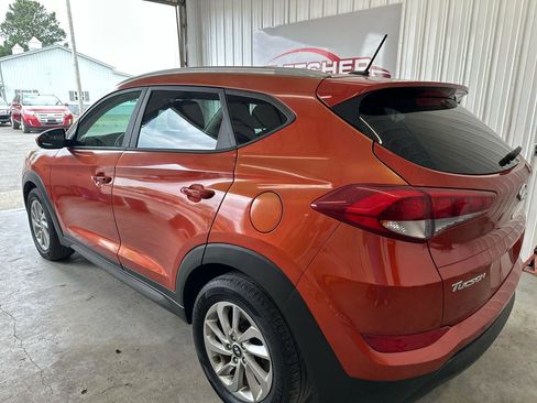 Used 2016 Hyundai Tucson SE w/ Option Group 02 FWD image 3