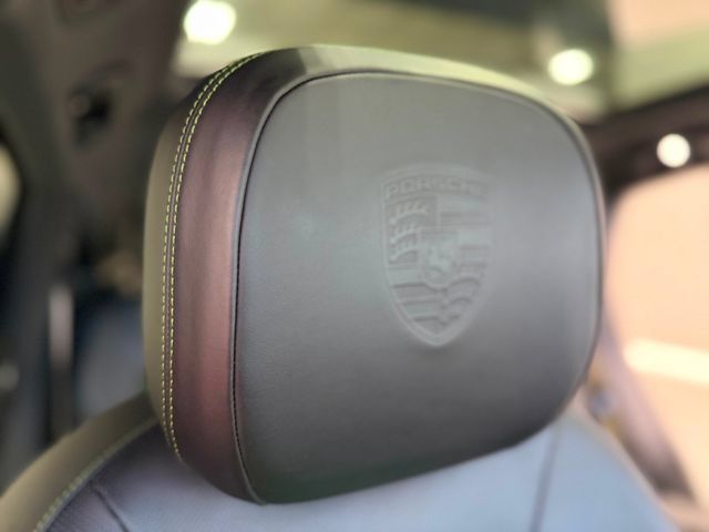 Used 2023 Porsche Cayenne Platinum Edition AWD/4WD image 35
