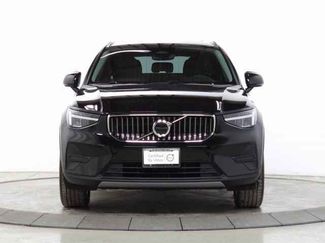 Certified 2025 Volvo XC40 B5 Core video 2