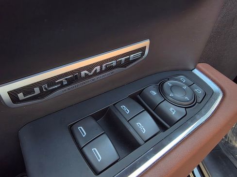 Used 2023 GMC Sierra 1500 Denali Ultimate image 12