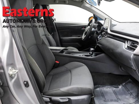 Used 2020 Toyota C-HR LE image 22