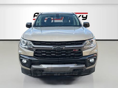 Used 2021 Chevrolet Colorado Z71 AWD/4WD image 2