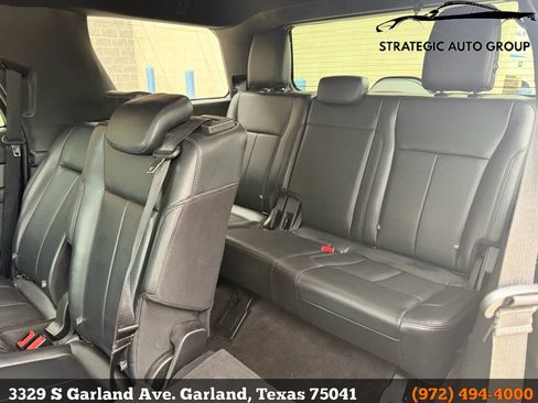Used 2019 Ford Expedition XLT w/ Equipment Group 202A image 10