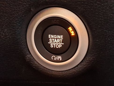 New 2026 Chrysler Pacifica Pinnacle image 16