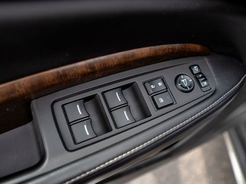 Used 2017 Acura MDX SH-AWD w/ Advance Package image 27