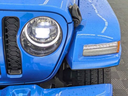 Used 2023 Jeep Wrangler Unlimited Sahara image 10