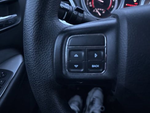 Used 2018 Dodge Journey SE w/ Blacktop Package image 16