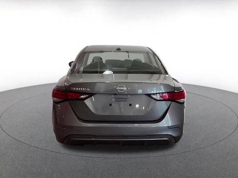 Used 2025 Nissan Sentra SV FWD image 9