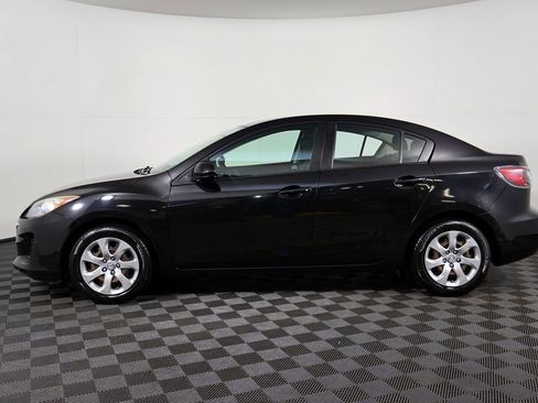 Used 2013 MAZDA MAZDA3 i Sport image 14