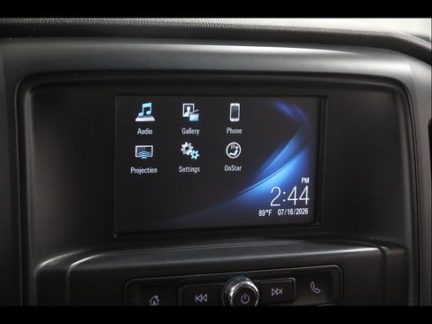 Used 2018 Chevrolet Silverado 1500 Custom w/ Custom Convenience Package AWD/4WD image 10