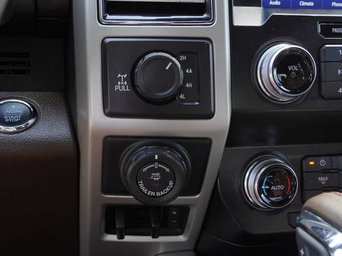 Used 2020 Ford F150 King Ranch w/ Equipment Group 601A Luxury AWD/4WD image 27