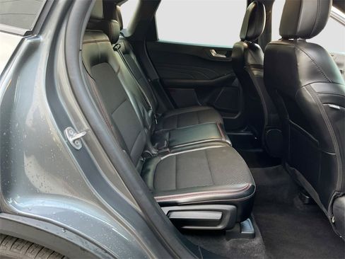 Used 2025 Ford Escape ST-Line image 27