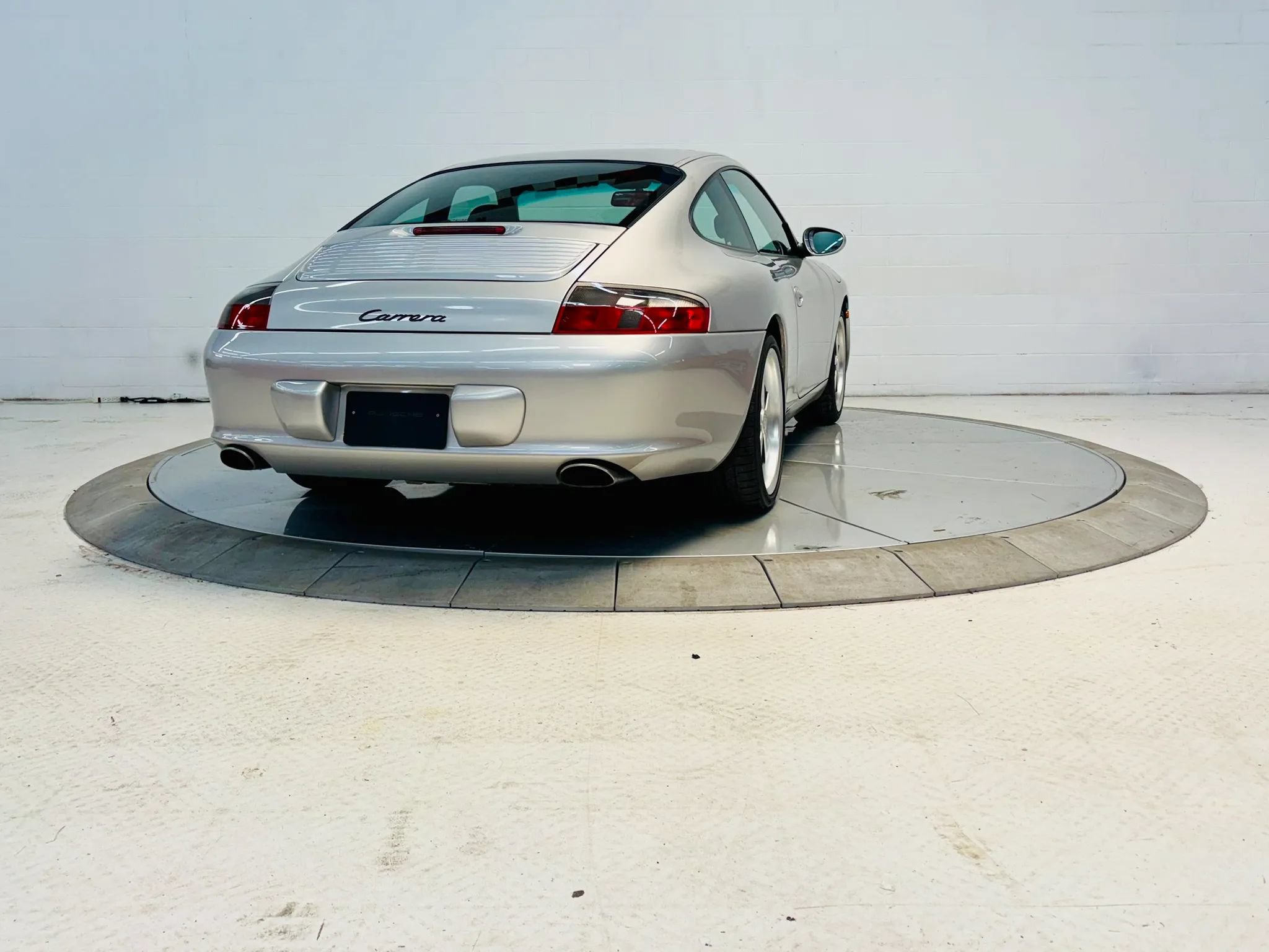 Used 2002 Porsche 911 GT3 RS image 26