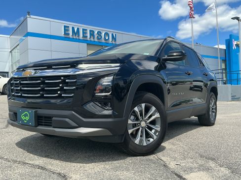 Certified 2025 Chevrolet Equinox LT w/ Convenience Package II AWD/4WD image 2