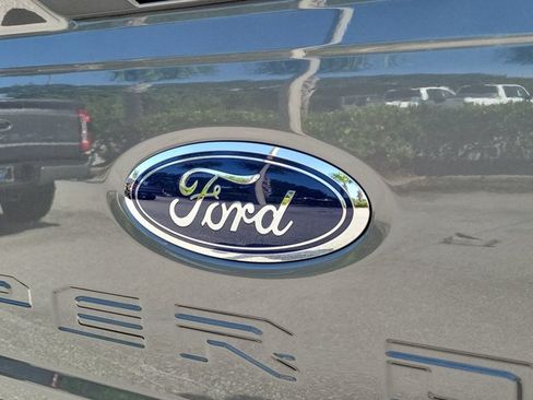 New 2026 Ford F250 XLT w/ XLT Premium Package AWD/4WD image 10