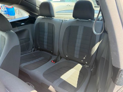 Used 2014 Volkswagen Beetle R-Line FWD image 18
