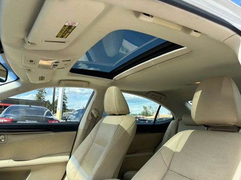 Used 2014 Lexus ES 350 w/ Luxury Package FWD image 22