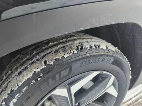 Used 2024 Hyundai Tucson Limited image 36