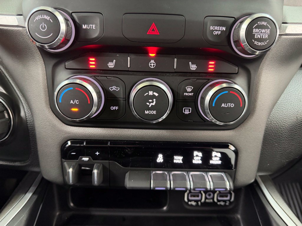 Used 2020 RAM 1500 Big Horn AWD/4WD image 26