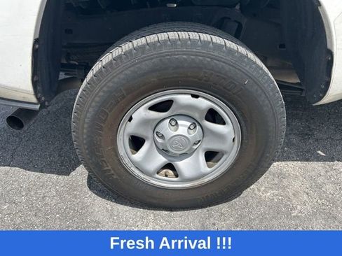 Used 2021 Toyota Tacoma SR AWD/4WD image 18