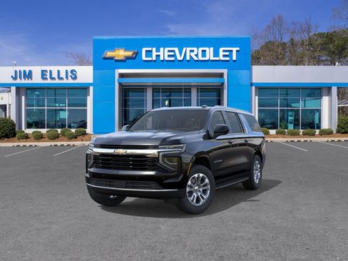 New 2026 Chevrolet Suburban LS image 9