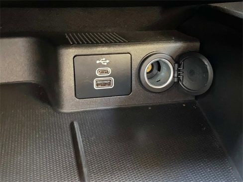 Used 2024 Ford Escape ST-Line w/ Tech Pack #1 image 28