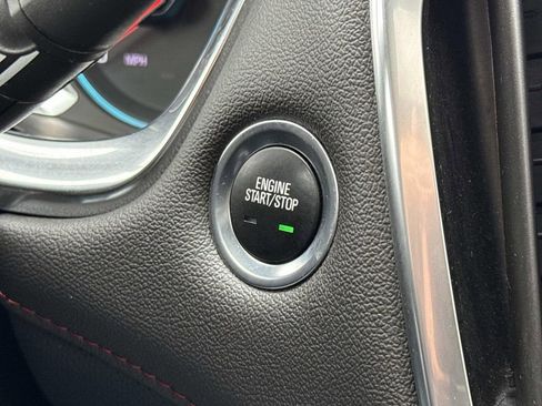 Used 2023 Chevrolet Traverse RS AWD/4WD image 15