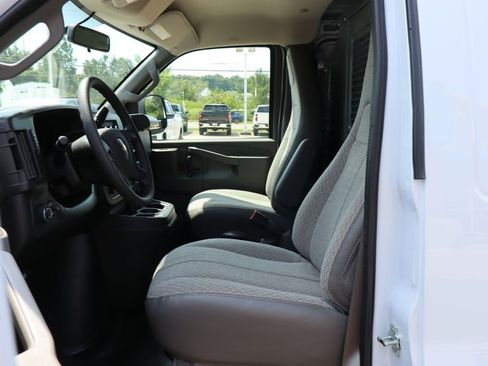 New 2025 Chevrolet Express 2500 Work Van w/ Driver Convenience Package image 8