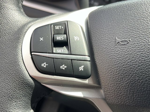 Used 2024 Ford Explorer XLT w/ Equipment Group 202A AWD/4WD image 33