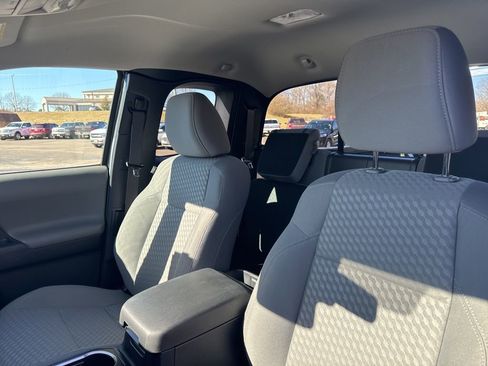 Used 2023 Toyota Tacoma SR image 13