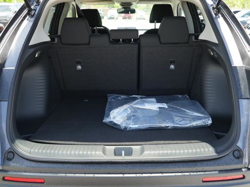 New 2027 Honda HR-V LX image 8