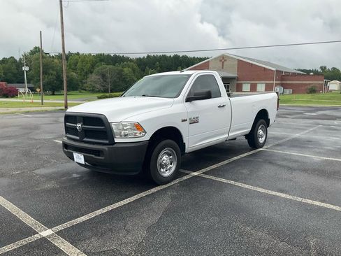 Used 2017 RAM 2500 Tradesman w/ Power & Remote Entry Group RWD image 15