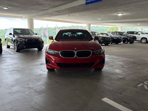 Certified 2024 BMW 330i Sedan RWD image 4