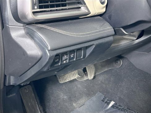 Used 2022 Subaru Outback Limited AWD/4WD image 10