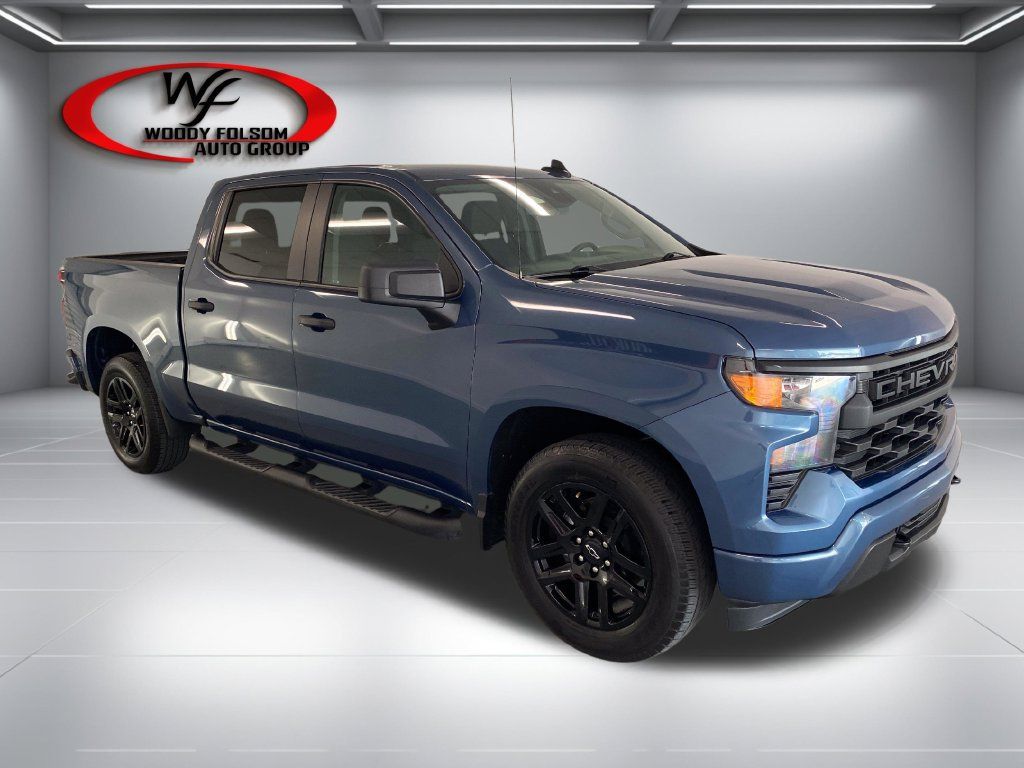 Used 2024 Chevrolet Silverado 1500 Custom w/ LPO, Dark Essentials Package RWD image 3