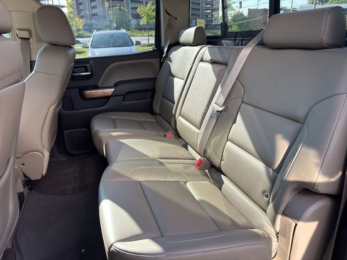 Used 2015 Chevrolet Silverado 1500 LTZ RWD image 13