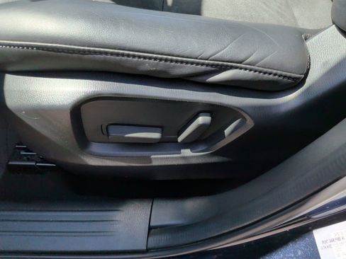 Used 2018 MAZDA CX-5 Touring w/ Preferred Equipment Package image 13