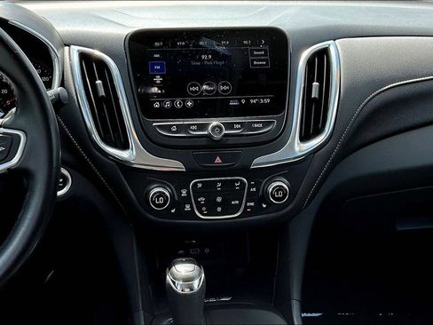 Used 2021 Chevrolet Equinox Premier AWD/4WD image 9