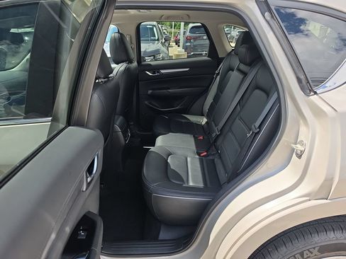 Used 2025 MAZDA CX-5 AWD 2.5 S w/ Preferred Package image 12