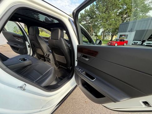 Used 2018 Jaguar XF S AWD/4WD image 24