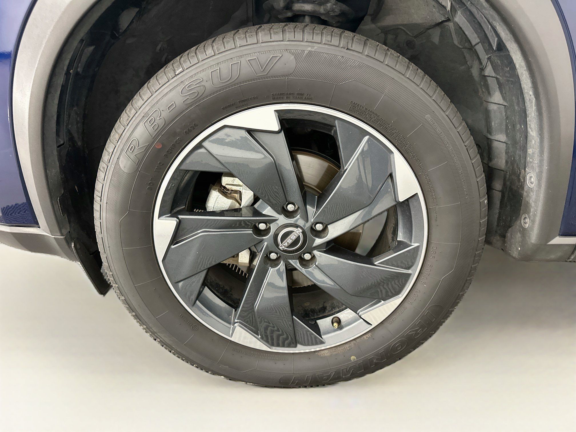 Used 2025 Nissan Rogue SV AWD/4WD image 35