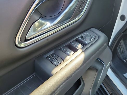 Used 2023 Chevrolet Tahoe High Country image 23