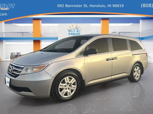 Used 2014 Honda Odyssey EX image 2