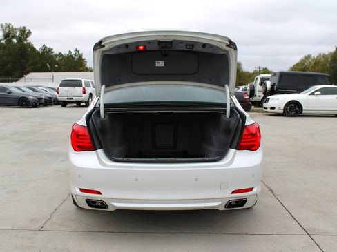 Used 2012 BMW 750Li xDrive image 36