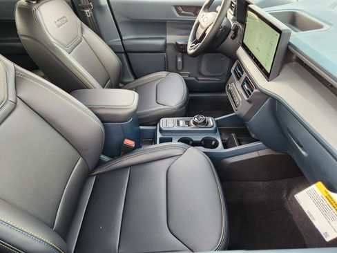 New 2026 Ford Maverick Lobo AWD/4WD image 10