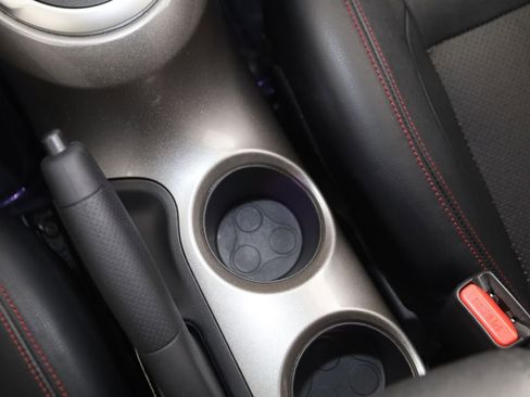 Used 2016 Nissan Juke SL image 25