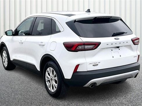 Used 2023 Ford Escape Active image 11